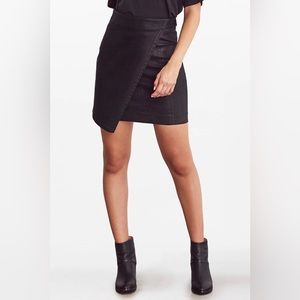 Vetta The Leatherette Skirt